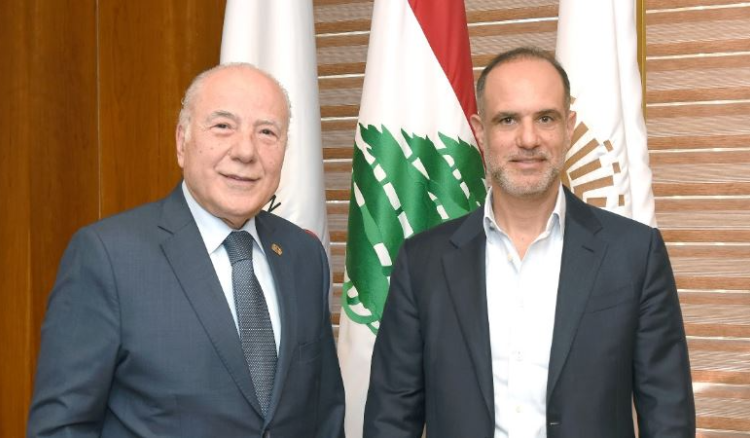 وزير الأشغال من طرابلس :خطة تطويرية لمرفأ طرابلس ومطار القليعات