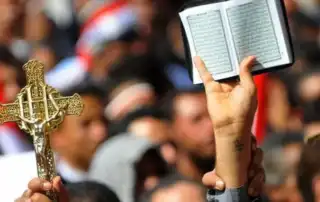 صليب وقران