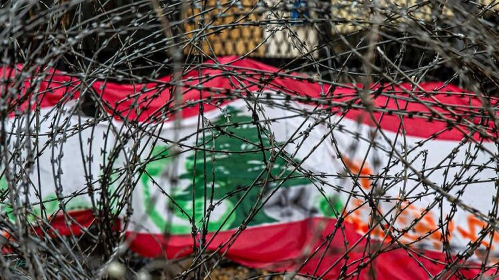 علم اسلاك2 هل يتحوّل لبنان إلى ساحة الصراع البديلة؟