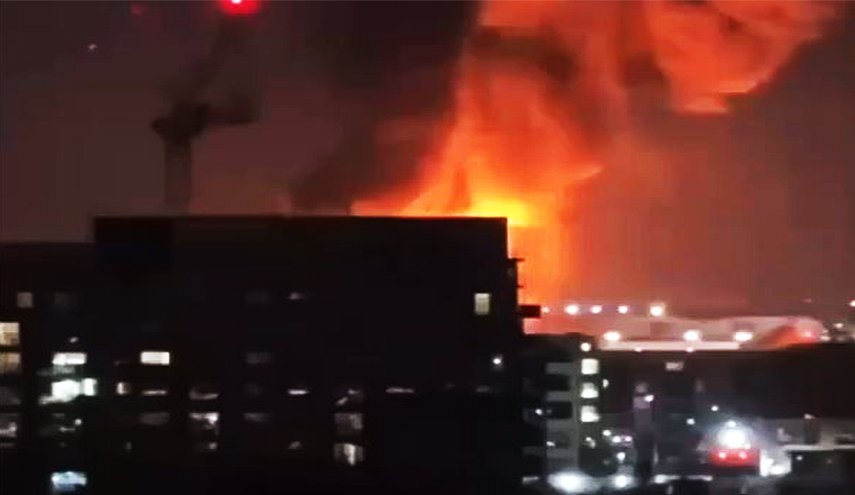 بالفيديو- إغلاق مطار هيثرو- لندن بسبب حريق وإنقطاع كهربائي واسع