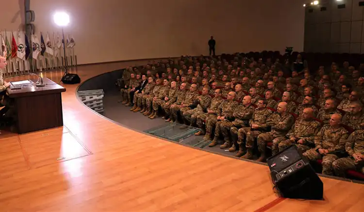 هيكل وضباط القيادة هيكل اجتمع مع أركان القيادة وقادة الوحدات والأفواج: نعمل على مواصلة تطبيق الـ1701 وبسط سلطة الدولة