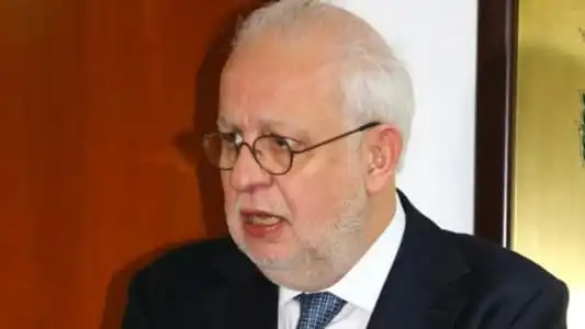وزير العدل عادل نصّار وزير العدل عادل نصّار
