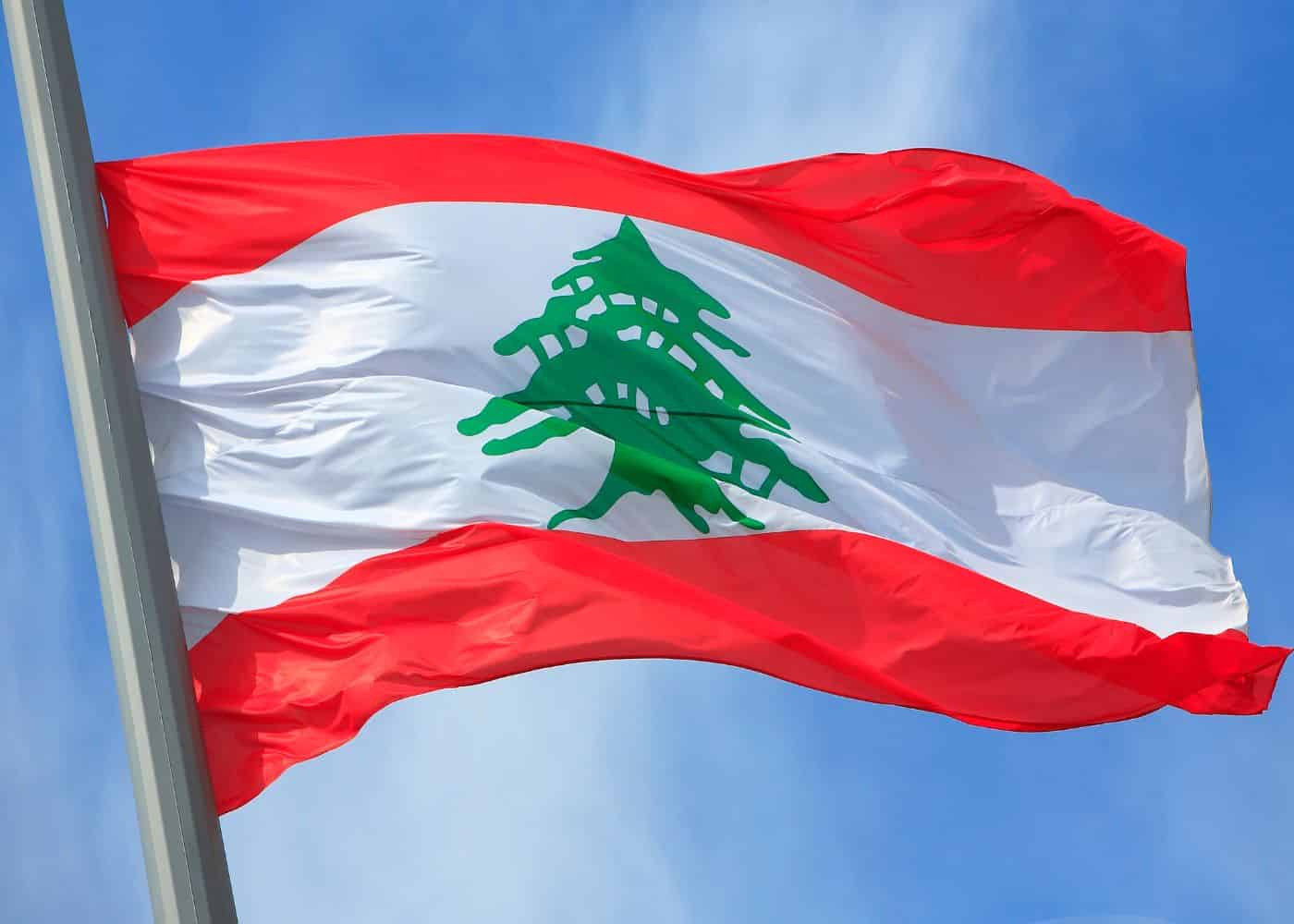 Flag-of-Lebanon هل تقلب انتخابات 2026 الموازين السياسية؟