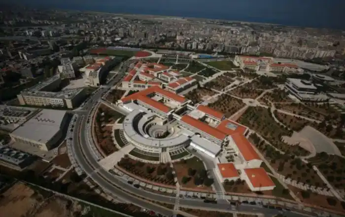 الجامعة اللبنانية الحدت