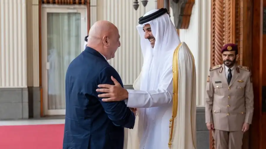 الرئيس عون تميم قطر