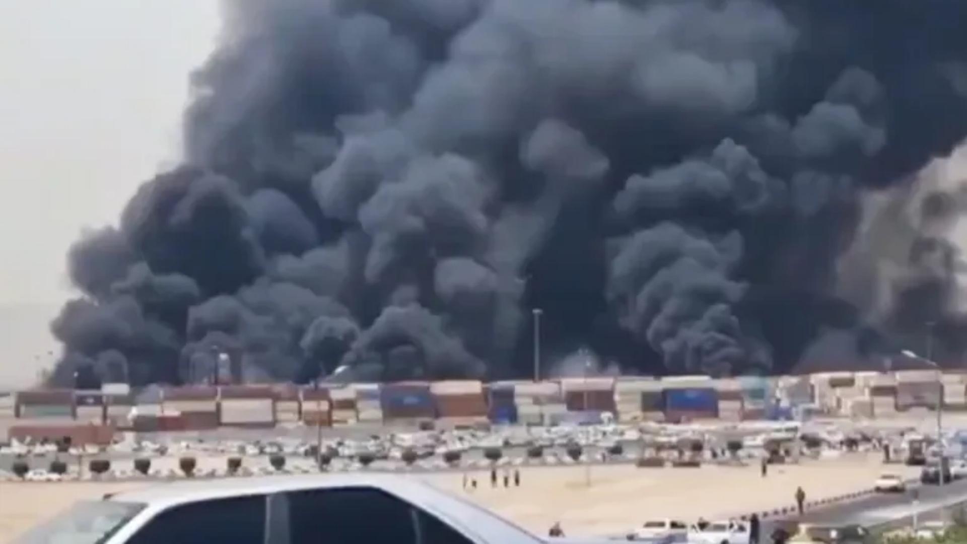 انفجار ايران نيويورك تايمز: وقود صاروخي قد يكون وراء إنفجار الميناء في إيران