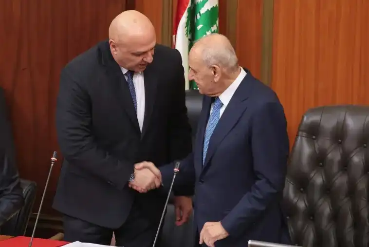 عون بري المجلس