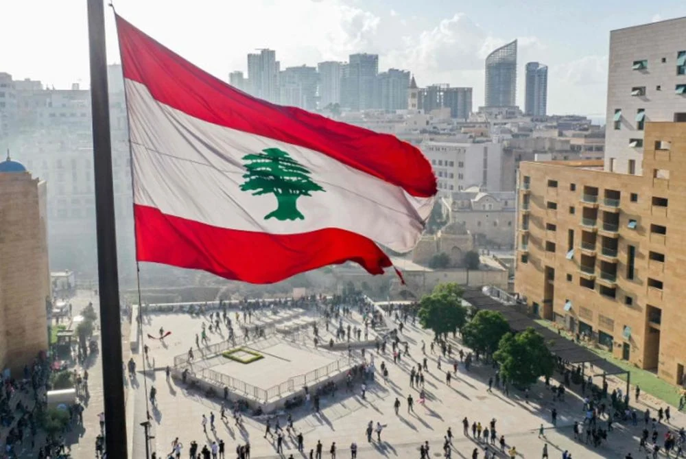 لبنان علم8