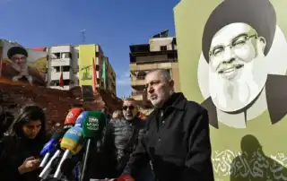 وفيق صفا متحدثاً إلى الإعلام