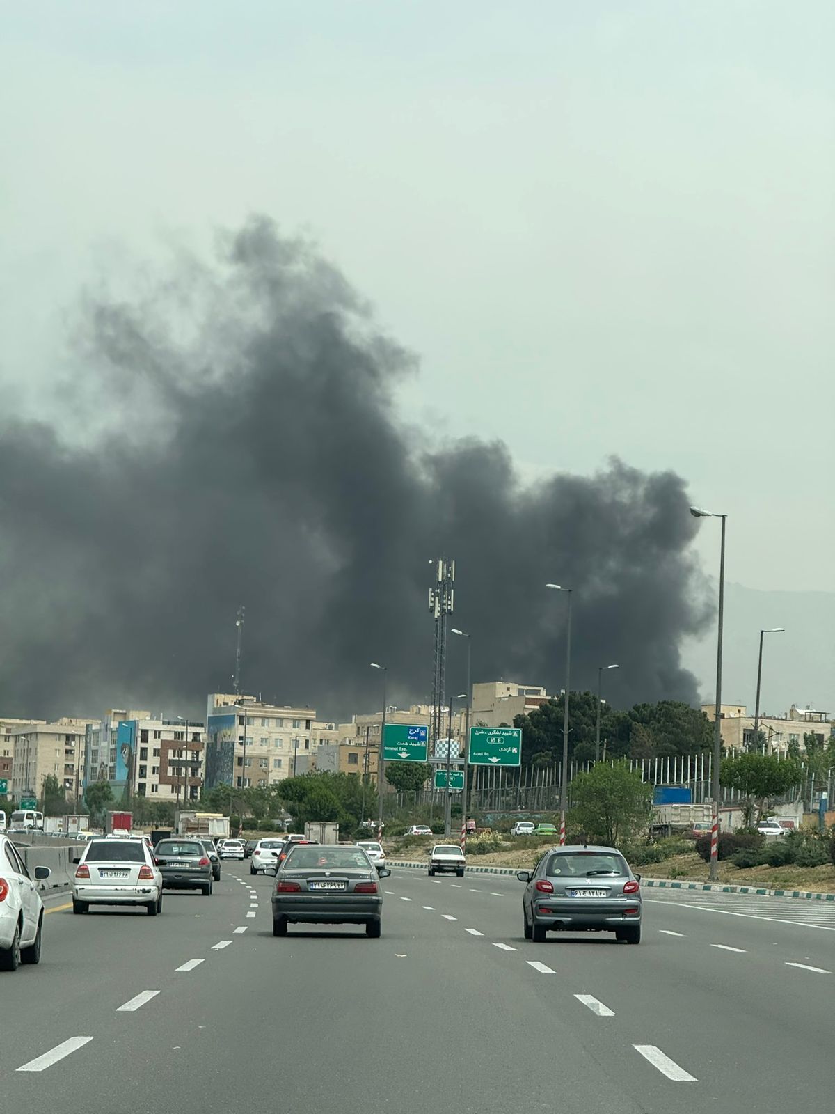 بالصورة – إنفجار في مصنع دراجات نارية بمدينة مشهد الإيرانية