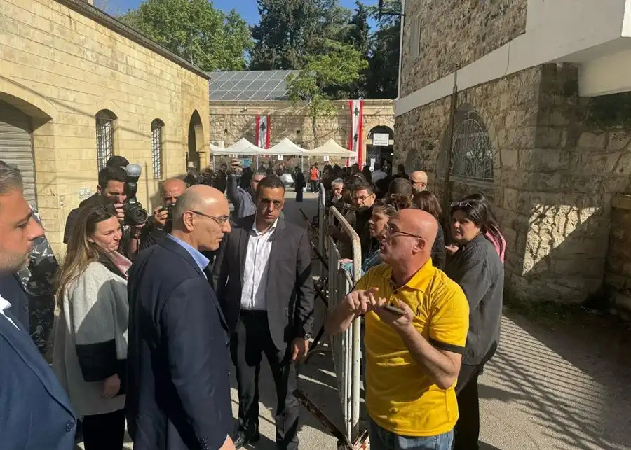الحجار بيت الدين الحجار بيت الدين