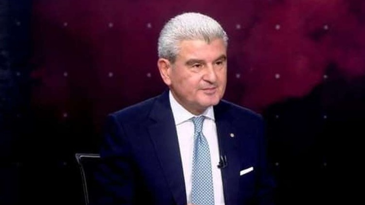 جو عيسى الخوري عيسى الخوري: قسطنطين الأول بابا من أصل لبناني في الكنيسة الأولى