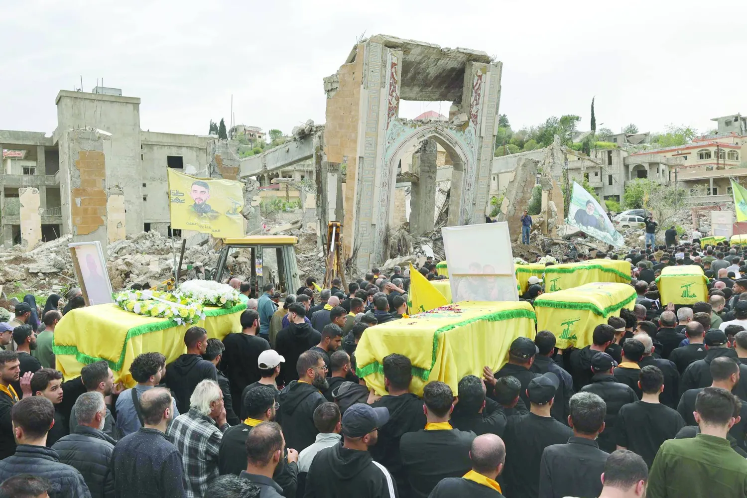 حزب الله تشييع مقاتلين بريطانيا: زوجان يديران جمعية مثيرة للجدل على صلة بـ«الحزب»