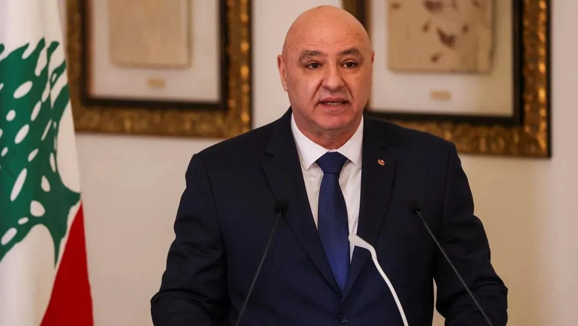 عون 6 الرئيس عون لحاكم مصرف لبنان ونوابه: مسؤوليتكم كبيرة لإعادة الثقة بالنظام المصرفي اللبناني