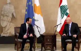 عون مع الرئيس القبرصي