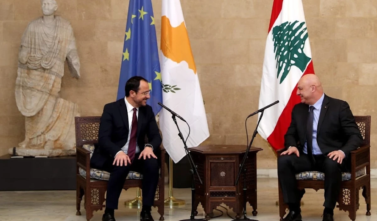 عون مع الرئيس القبرصي عون مع الرئيس القبرصي