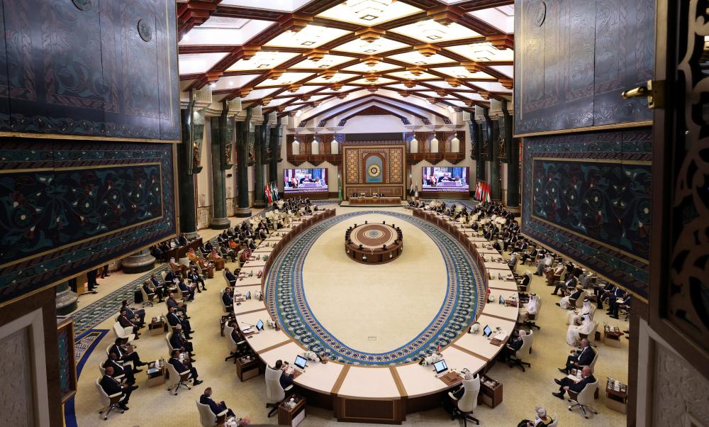 قمة بغداد عون في روما وسلام في بغداد: تضامن عربي ودولي واسع مع لبنان