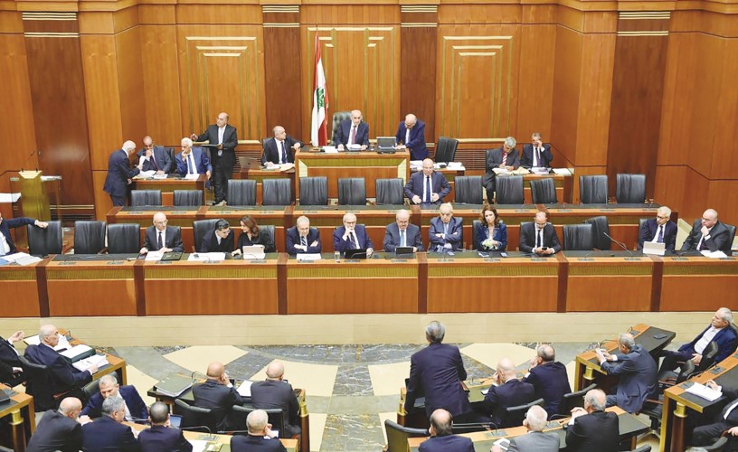 الإجماع الداخلي على رفض التطبيع مع إسرائيل لا يسقط الاختلاف على ضرورة نزع سلاح «الحزب»