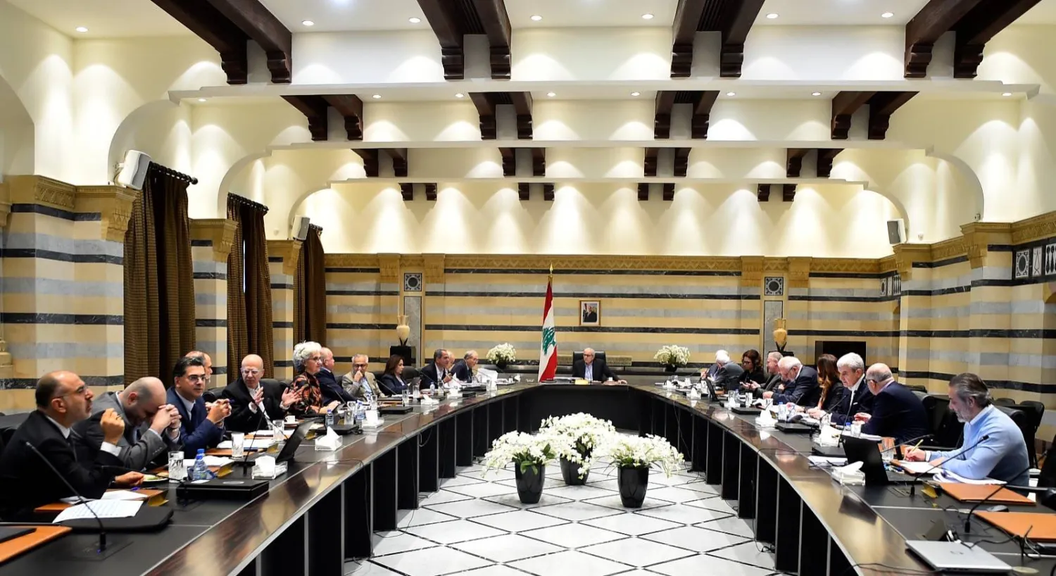 سيناريوهات تسابق جلسة الحكومة الثلاثاء المقبل
