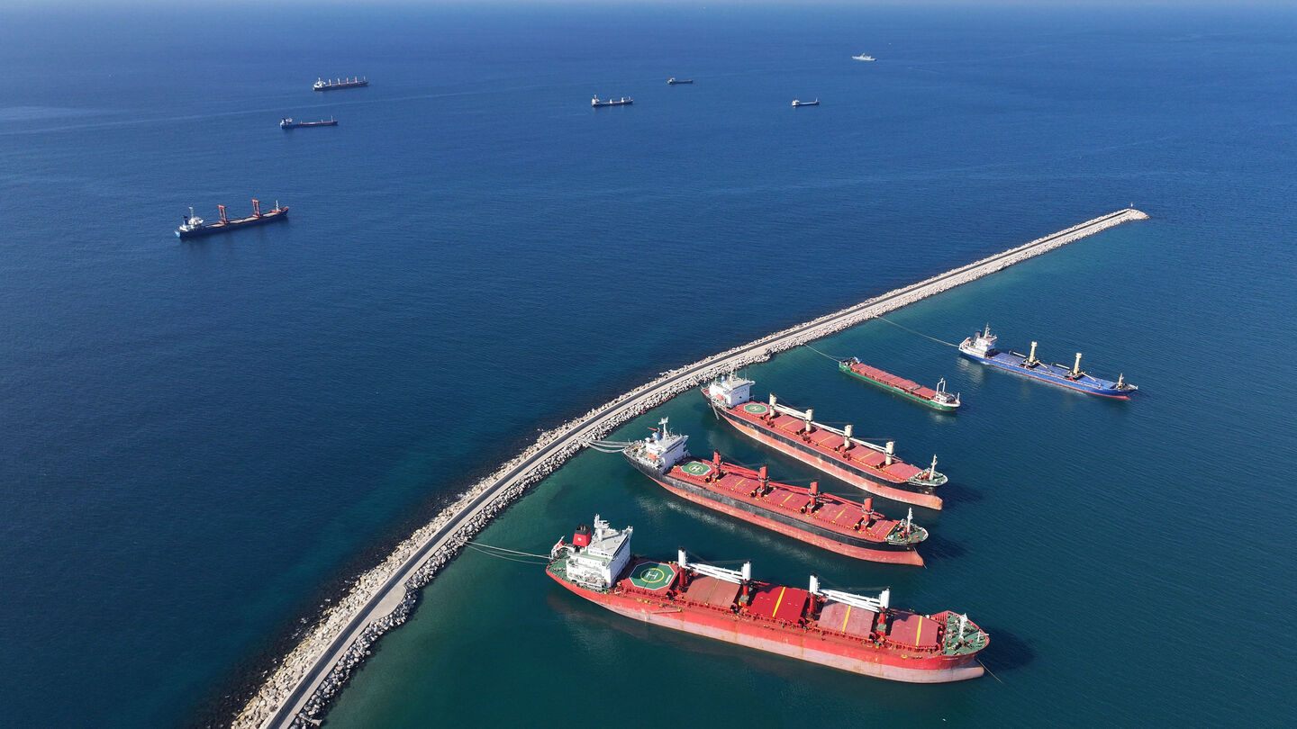 ميناء طرطوس