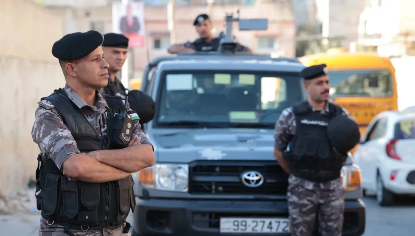 IMG_0447 إغلاق مصنع مشروبات كحولية بعد وفاة ٧ أشخاص بالأردن