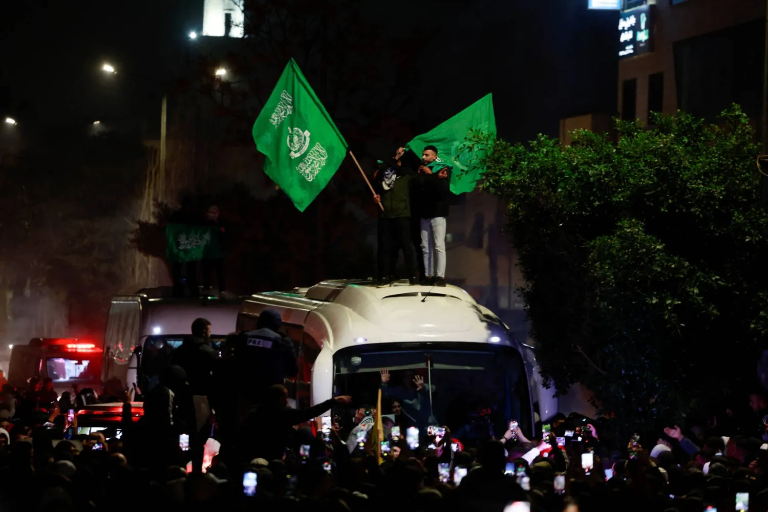 IMG_0467 “أكبر شبكة خلال عقد”… ماذا وجد “الشاباك” لدى خلية “حماس” في الضفة؟