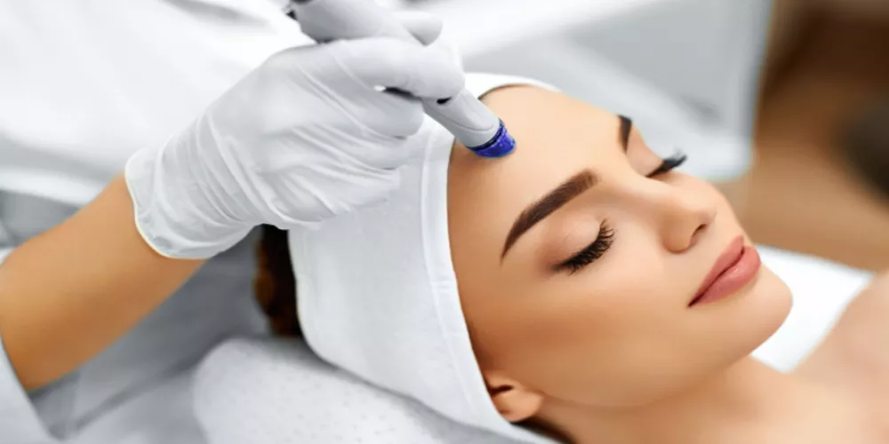 IMG_9515 من أطباء التجميل.. ٥ نصائح لتأخير ظهور التجاعيد