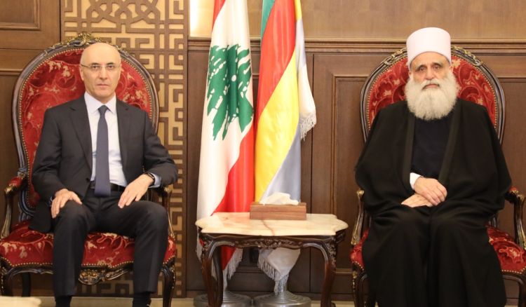 الحجار وشيخ العقل شيخ العقل هنأ وزير الداخلية بنجاح الانتخابات البلدية