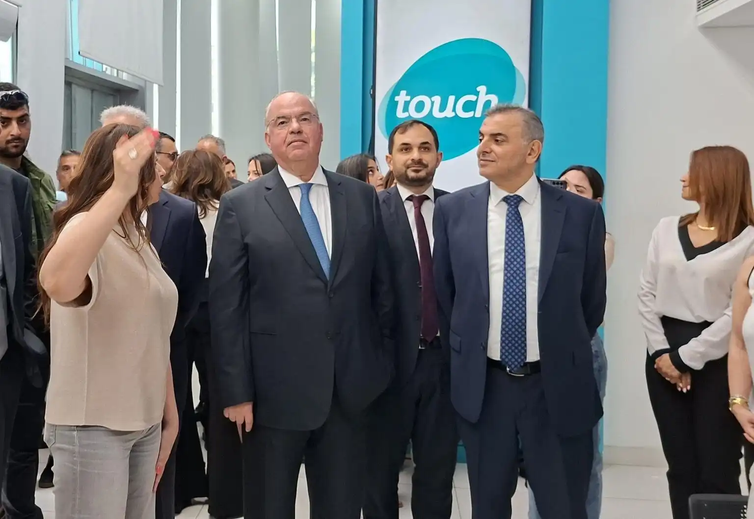 شارل الحاج وزير الاتصالات