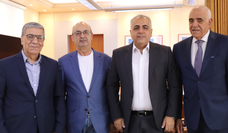 كركي ونقيب المحررين وفد نقابة المحررين بحث مع كركي في نظام إخضاع الصحافيين لقانون الضمان الاجتماعي