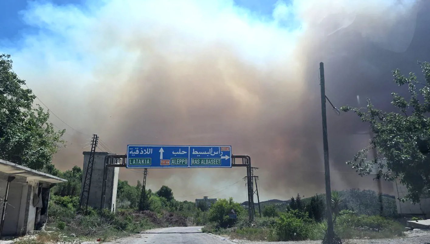 IMG_0648 بالفيديوهات- مشاهد مرعبة من حريق في قسطل معاف باللاذقية
