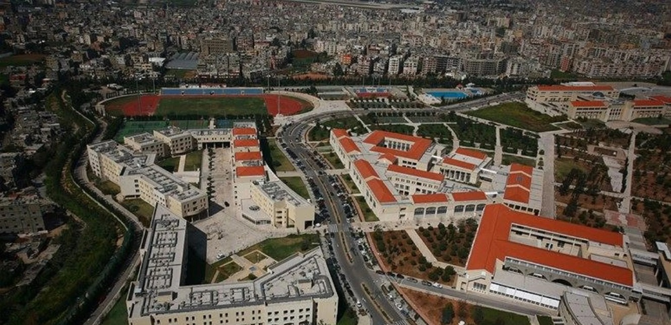 IMG_1467 مخالفة في الجامعة اللبنانية… نائب يكشفها!