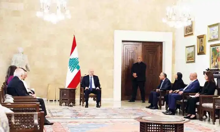 الرئيس عون مع نادي الصحافة
