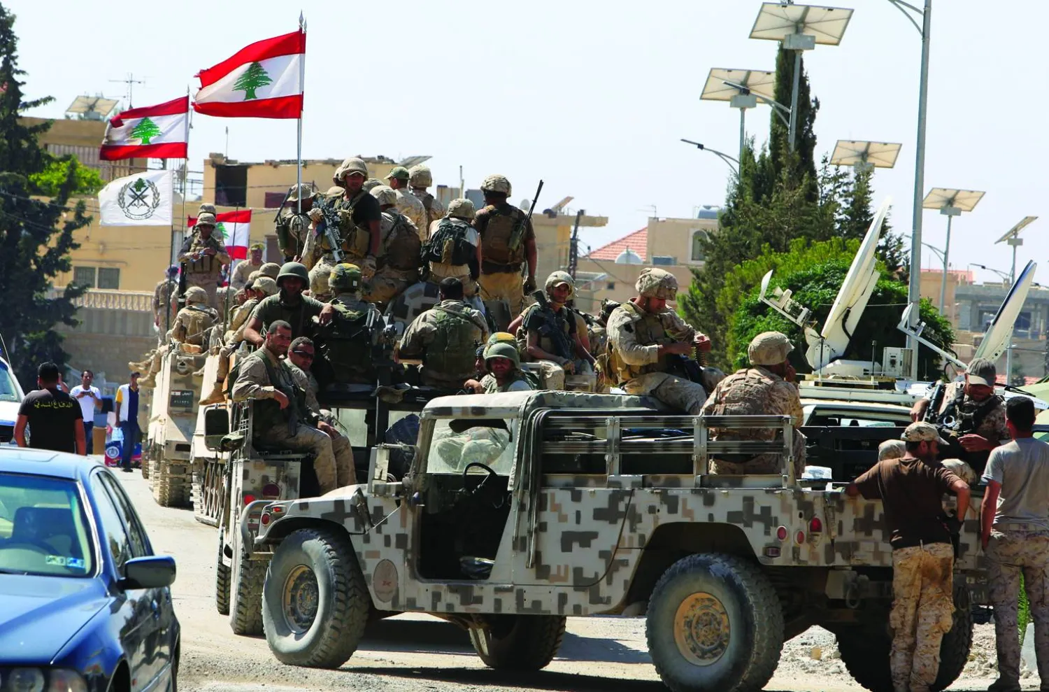 انتشار الجيش اللبناني على الحدود اللبنانية – السورية تدابير مشددة للجيش لتحييد لبنان عن تداعيات المواجهات في السويداء