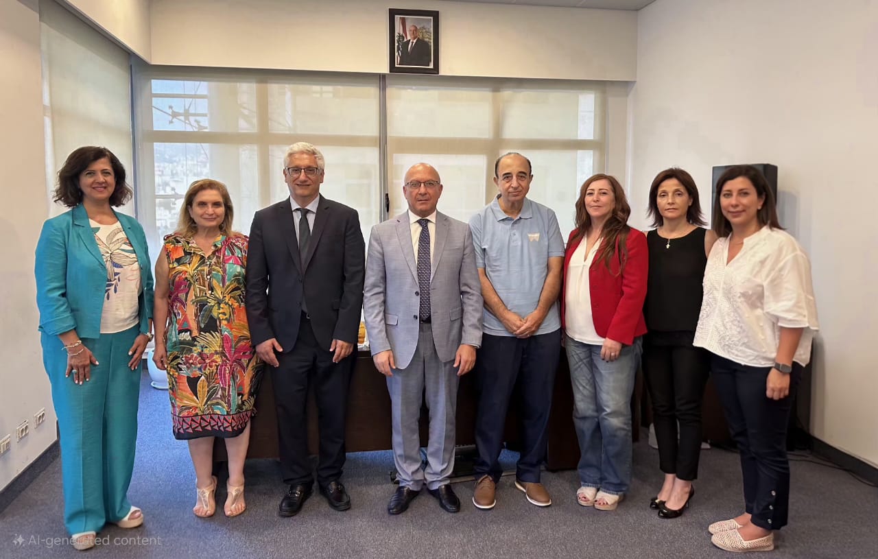 بخاش رئيساً لتجمّع نقباء المهن الصحية