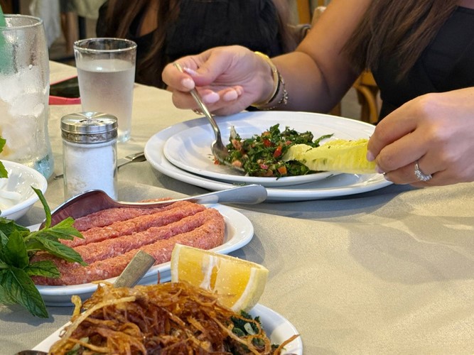 تبولة موسم إنفلونزا المعدة في ذروته بين العدوى الفيروسية والتسمم.. اختلط الحابل بالنابل