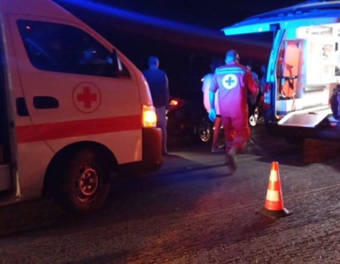 حادث6 قتيل و4 جرحى اثر انقلاب سيارة على أوتوستراد البترون