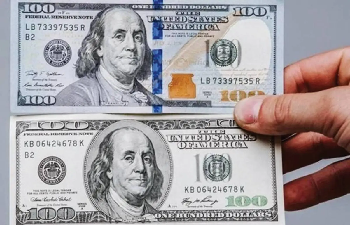100 دولار قديمة
