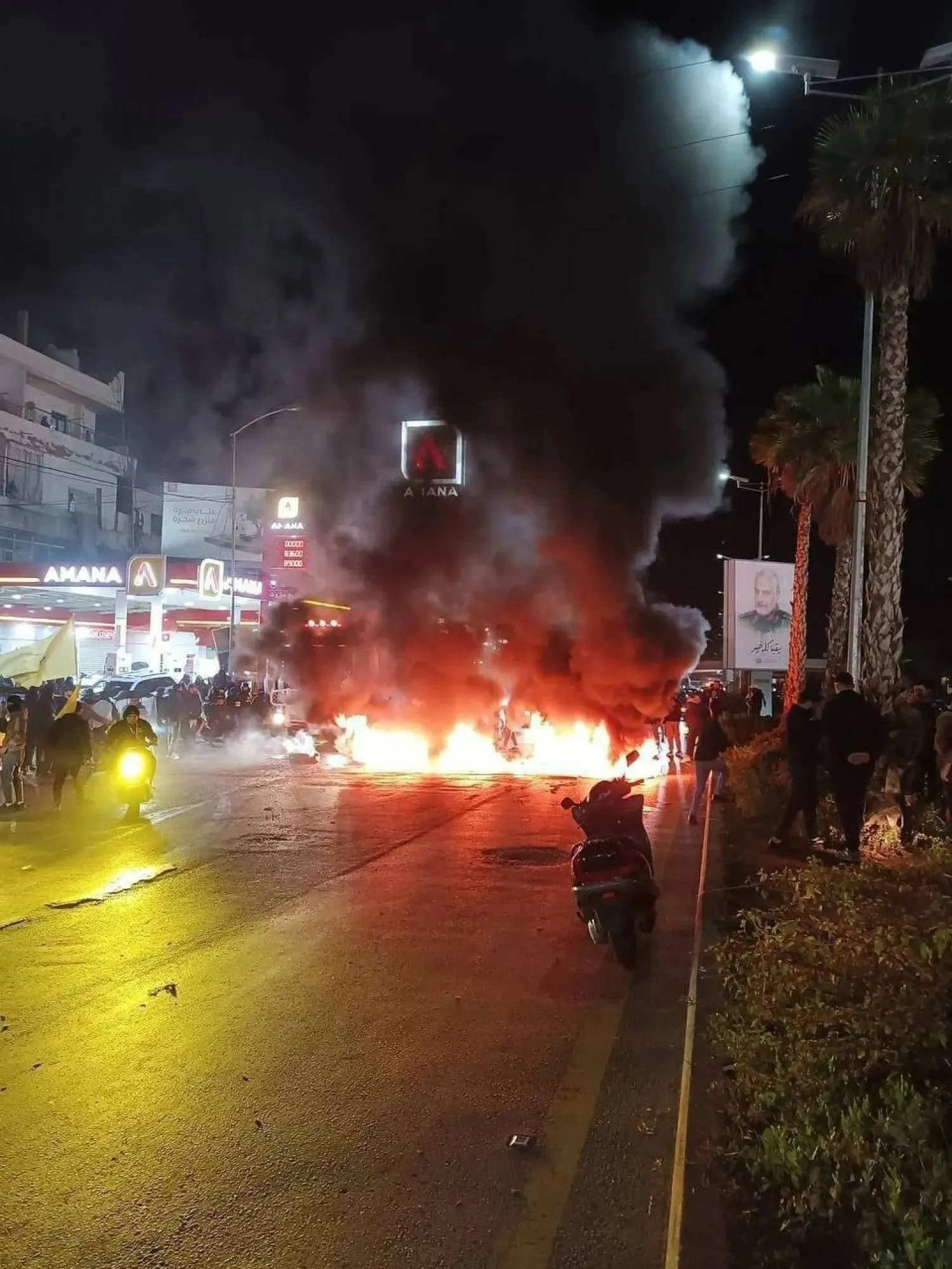 1153353.jpeg بيانات واستعراض قوّة في الضاحية الجنوبية عشية جلسة الحكومة