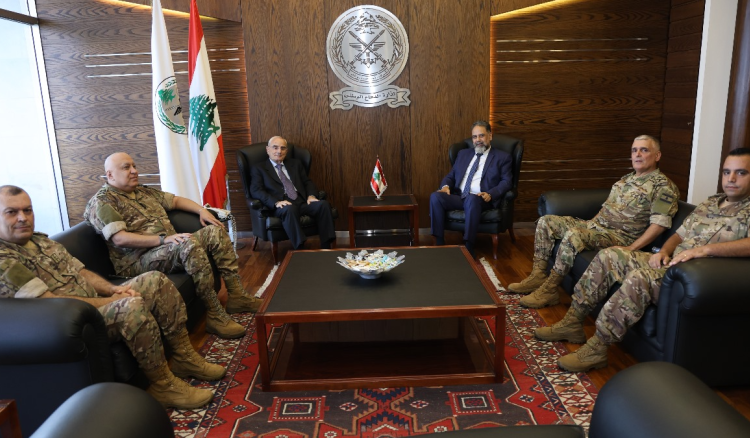 استقبالات منسى وزير الدفاع: نعمل على حل جذري لمشكلة أقساط المدارس الخاصة لأولاد العسكريين
