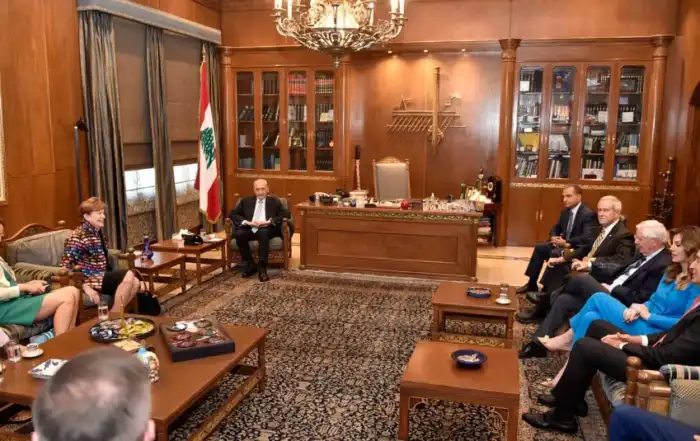 بري الوفد الاميركي