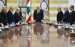 دقيقة صمت في مجلس الوزراء