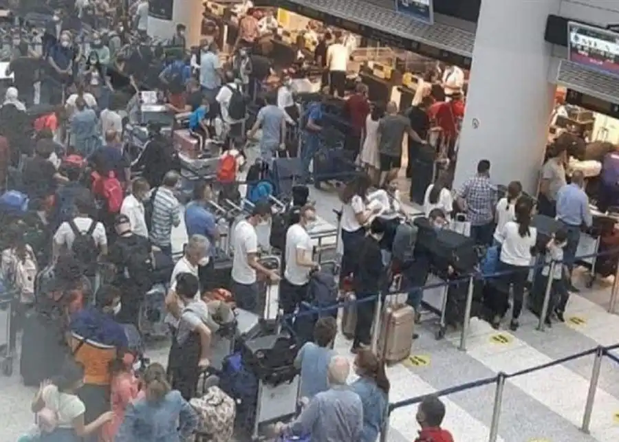 زحمة في المطار