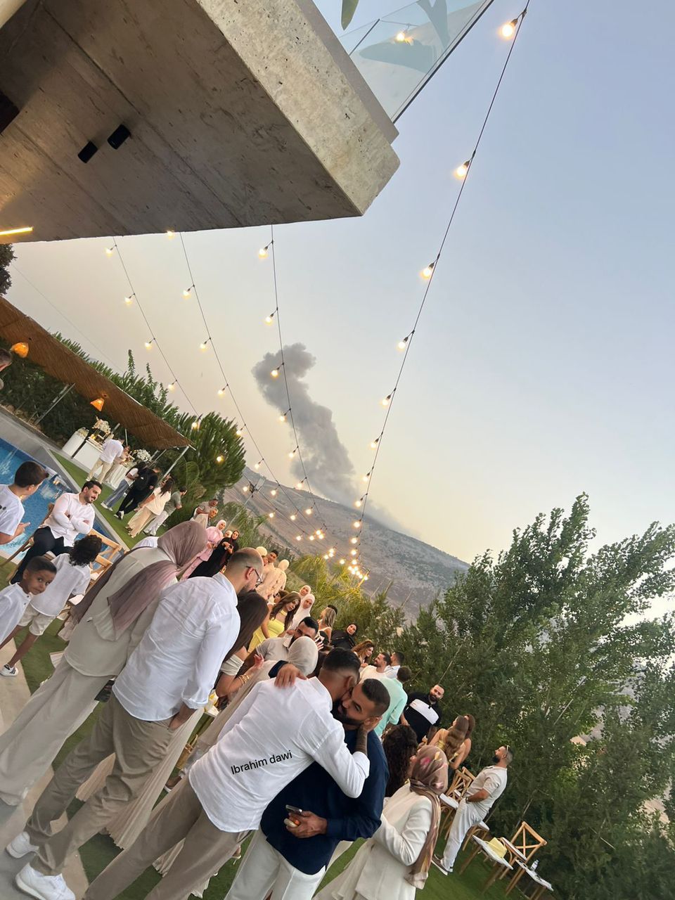 زفاف تحت الغارات في الجنوب