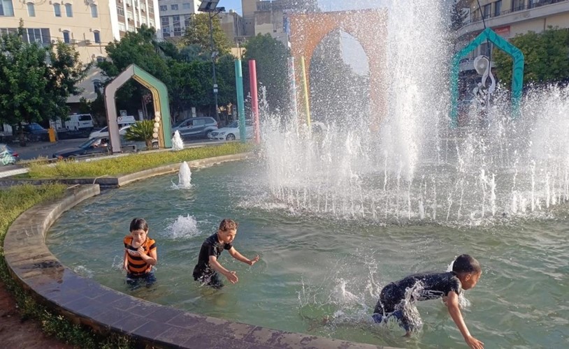 صيدا نافورة لبنان محاصر بكتل نارية أم تحت تأثير موجة حر شديدة؟