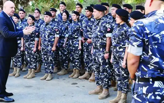 عون متحدثاً إلى عناصر سرية حرس رئاسة الجمهورية