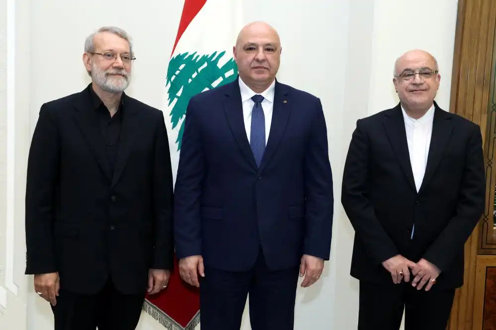 عون ولاريجاني واماني