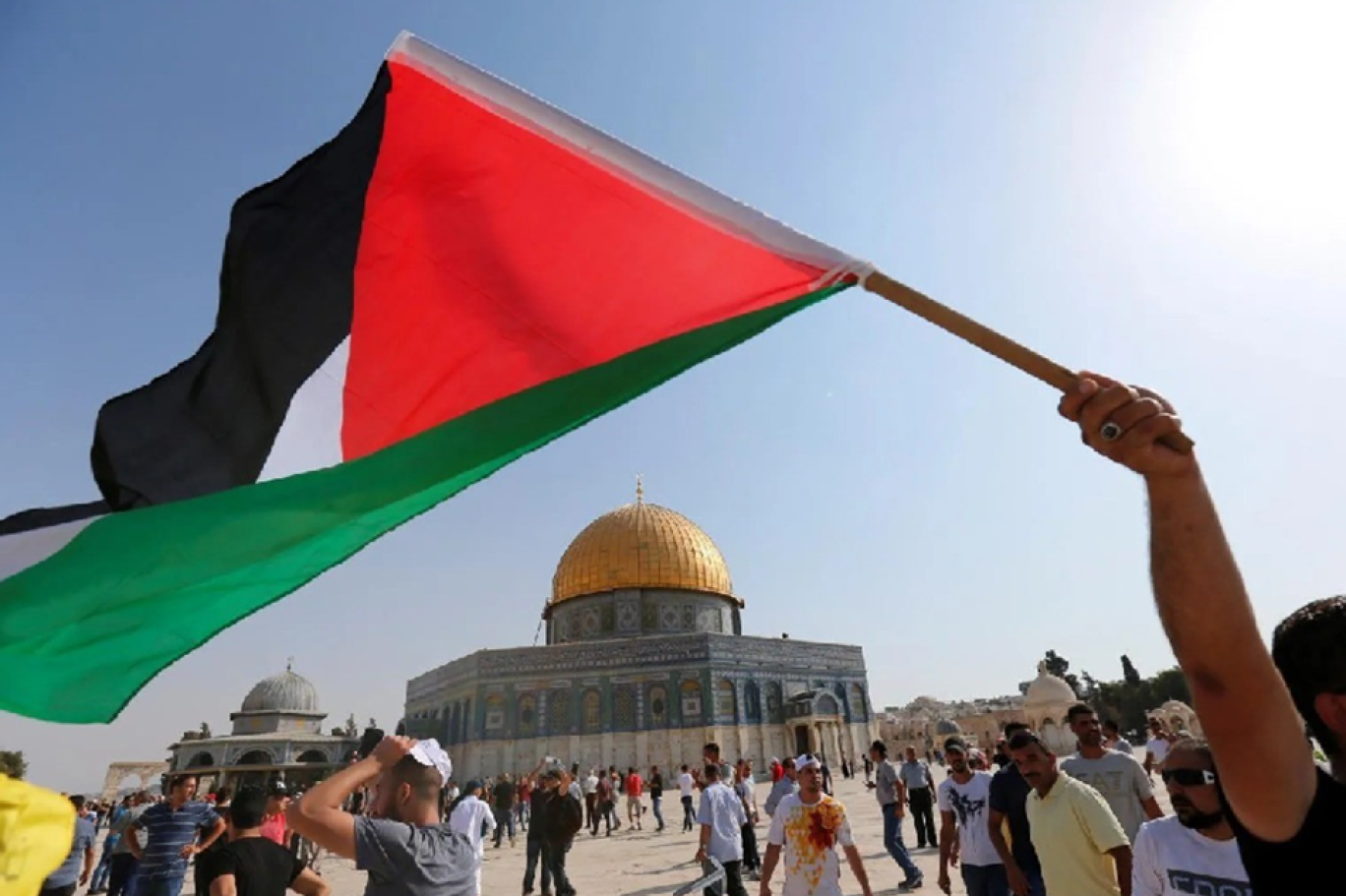 الفرصة الأخيرة لفلسطين: دولة أو دويلة فصائل