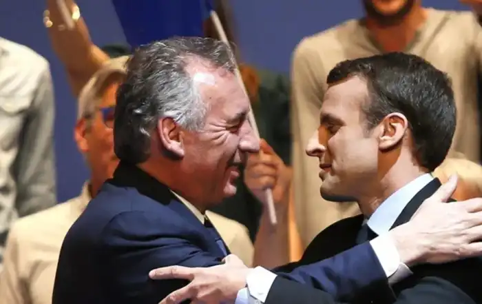 ماكرون وبايرو