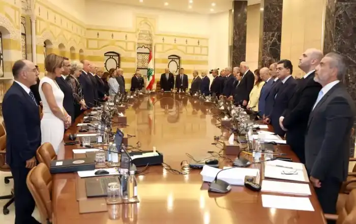 مجلس الوزراء 6